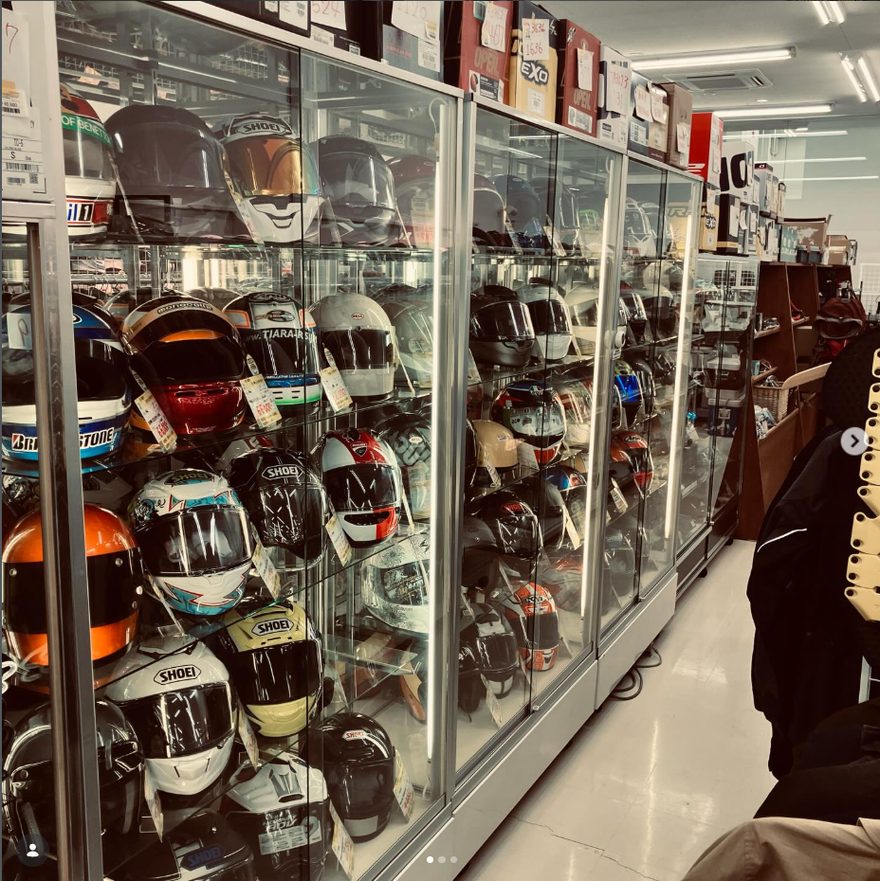 ドクターヘルメット バイク用品コーナー
